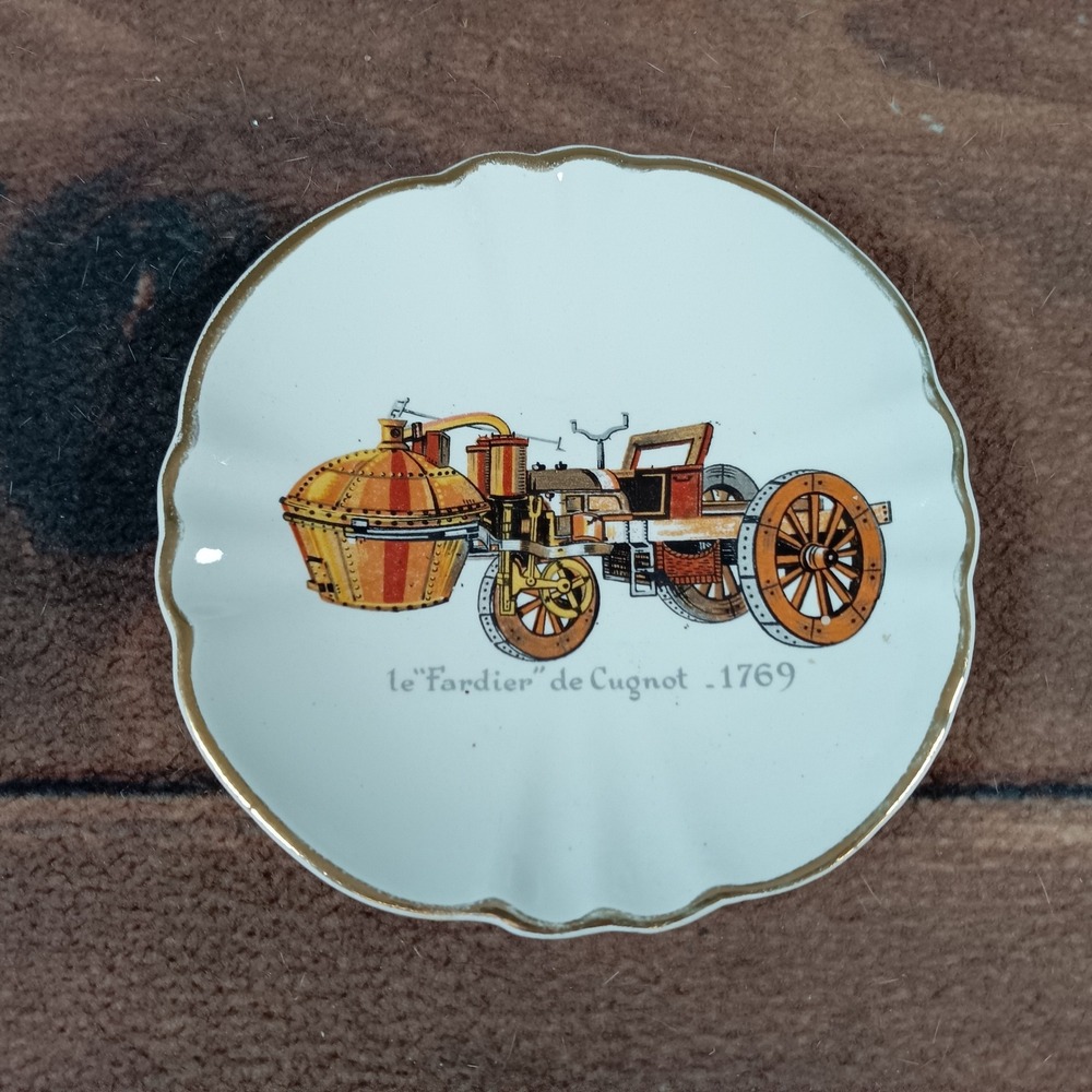 Gien France Le Fardier De Cugnot 1769 Porcelain Trinket Dish, Gold Trim‎